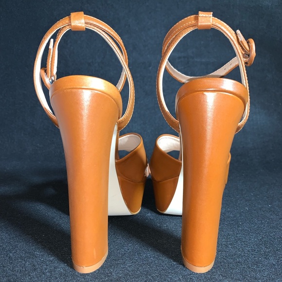 Steve Madden Martina Cognac Leather Sandals. Size 7 - Picture 7 of 11